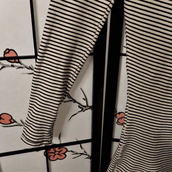 Obey Stripped White Black Stretchy Tunic Size 6 - Picture 5 of 8